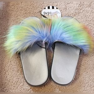Girls So Fancy Rainbow  Slide Size 33